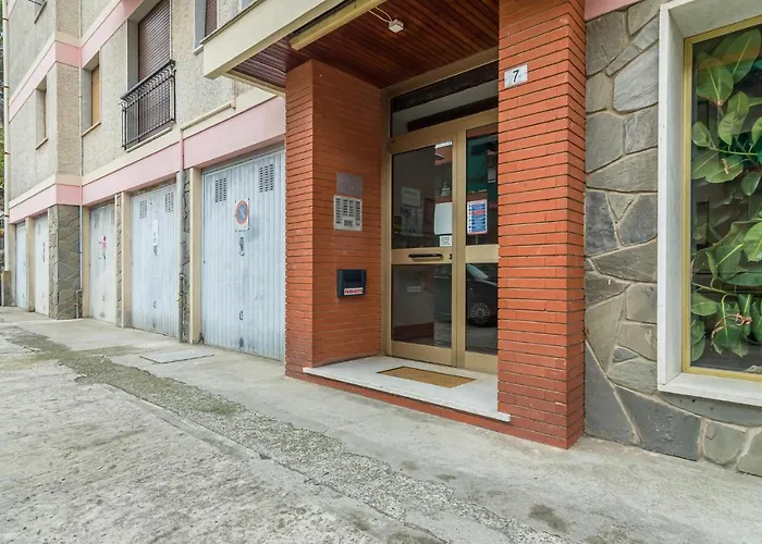 1 Bedroom Lovely In